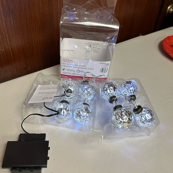 LED CRAFTING LIGHTS SILVER SPECKLED BALLS - Picture 12 of 13